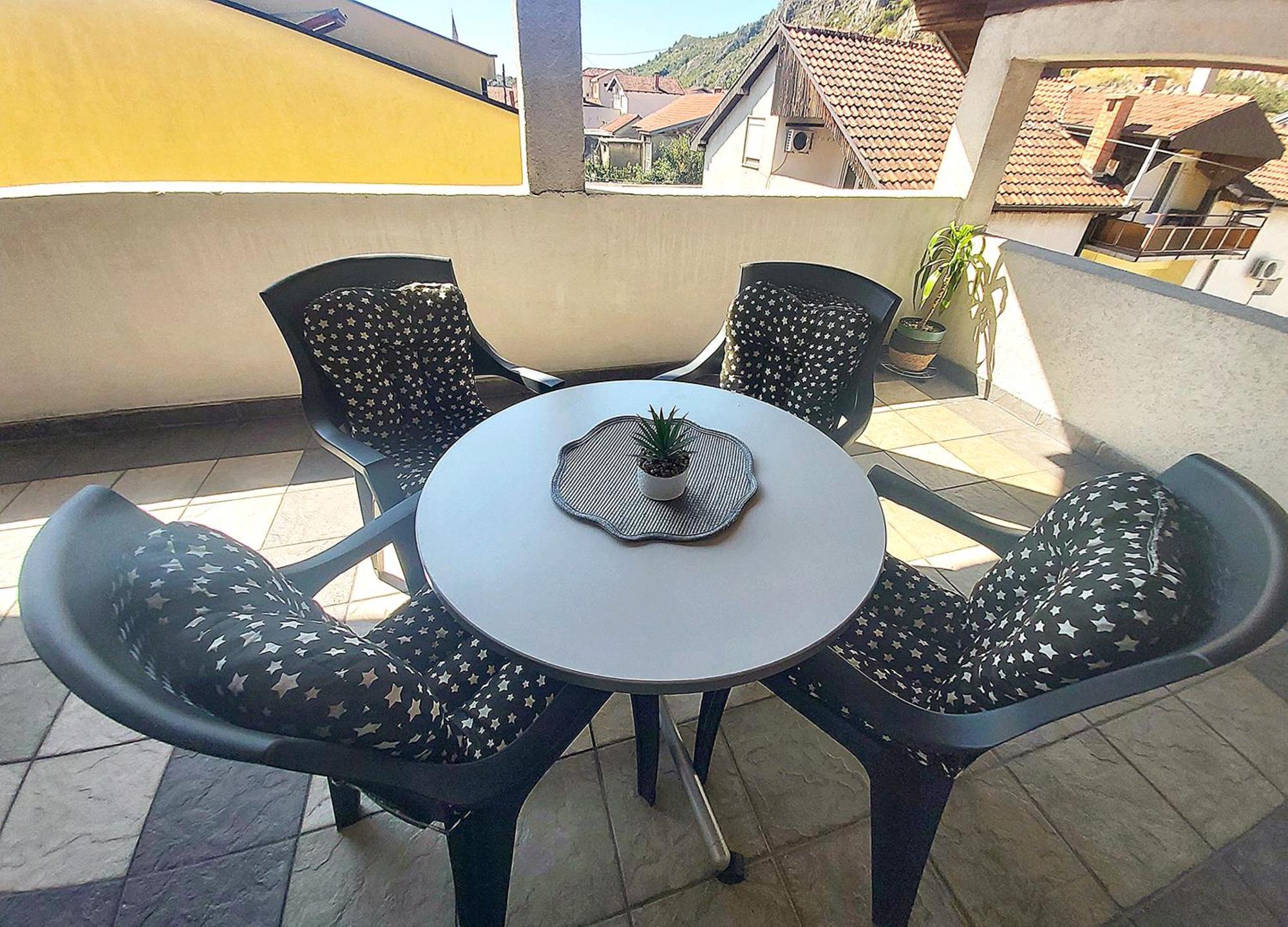 Zara Apartment With Terrace Near Old Town Mostar Exteriér fotografie